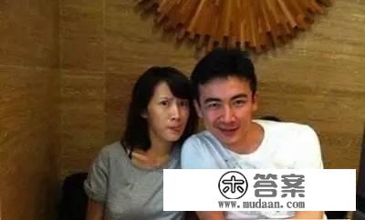 对着郭大爷都能亲下去的女人，还有什么能成为她的人生阻碍呢