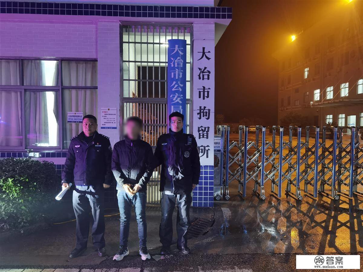 “沉睡”的账号突然呈现频繁交易，银行工做人员报警抓住帮信立功嫌疑人