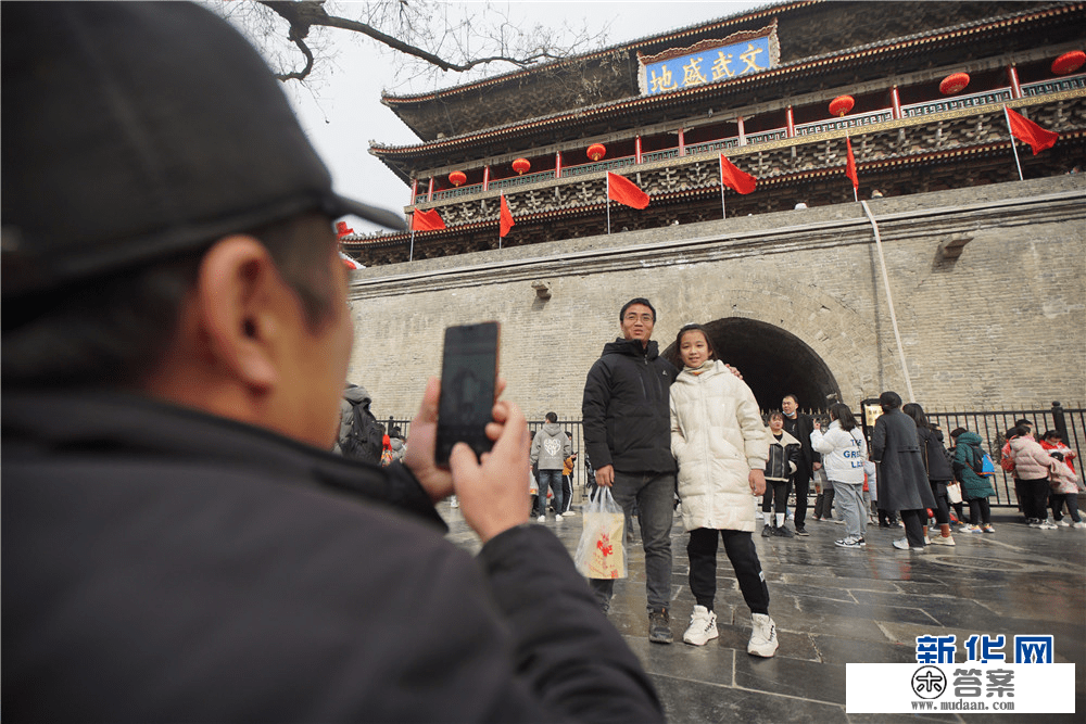 陕西西安:新春古城旅游热