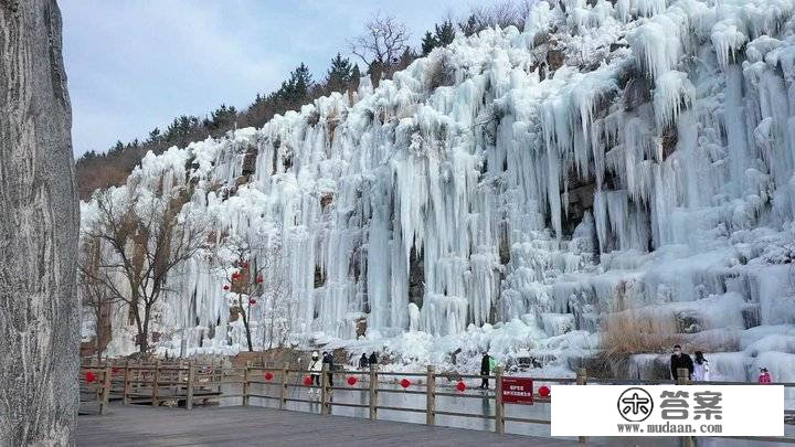 鲁中山区现低温冰瀑，元旦假日成游览热点