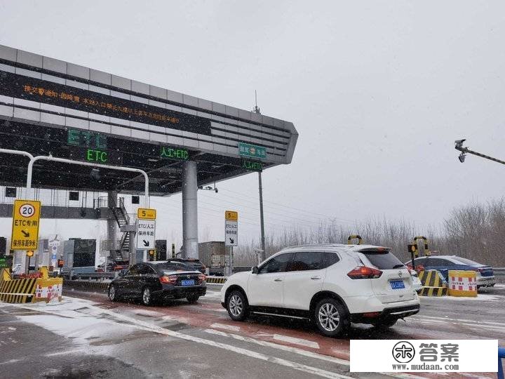 记者雪后探路：济南燕山立交到港沟高速口一路通顺