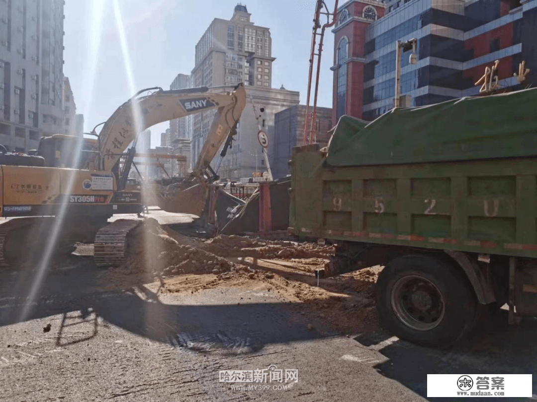 友谊路坍塌路面已修复完毕恢复通车