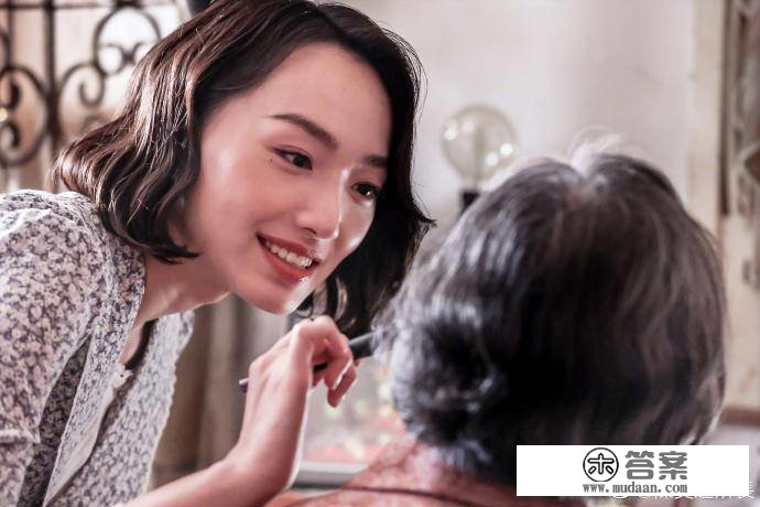 陈奕迅新歌《盲婚哑嫁》上线，MV亲身扮演老式拍照店老板