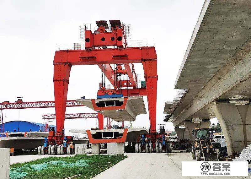 贵阳地铁S1号线天河潭站路桥初见雏形