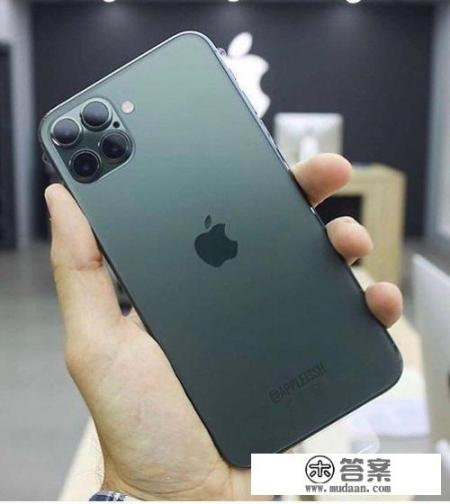 听说iphone12评价两极分化严重，大家觉得iphone12怎么样呢