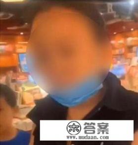 上海男孩做出不雅行为，男孩母亲拒不道歉还骂外地人，怎么回事