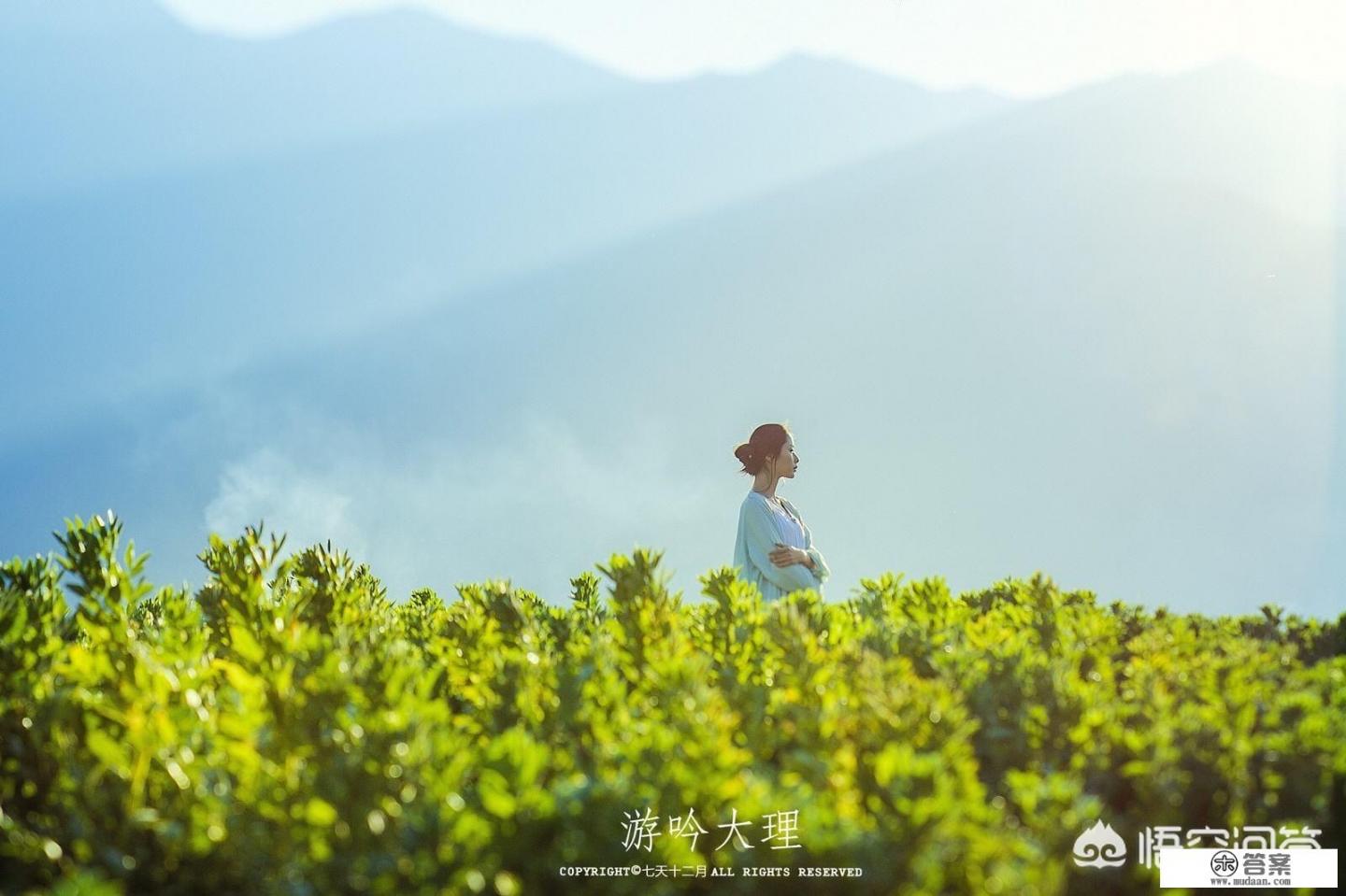 跟团旅游拍景拍人，带哪种镜头比较好