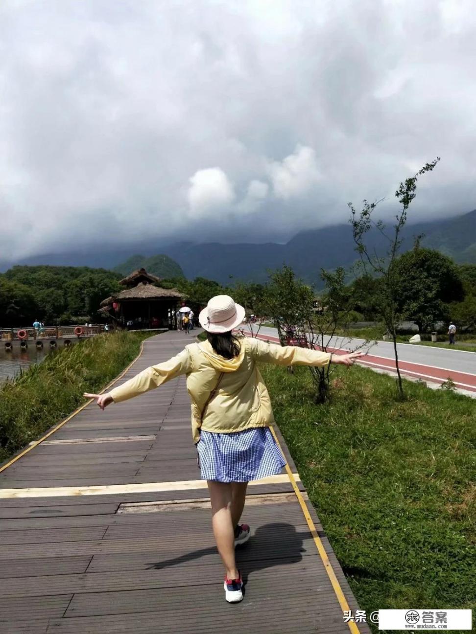 你愿意分享一下30岁的你（女性）在旅游时的好照片吗