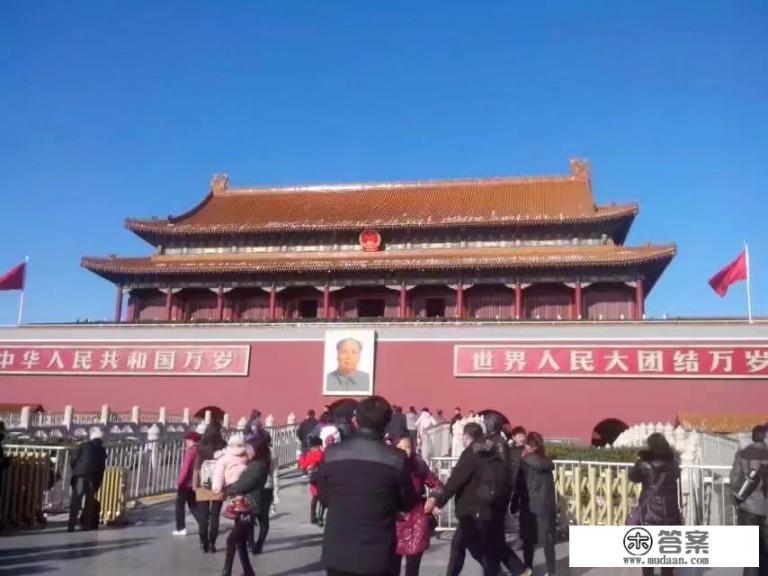 没钱可以外出旅游吗？一边挣钱，一边旅游，怎么样