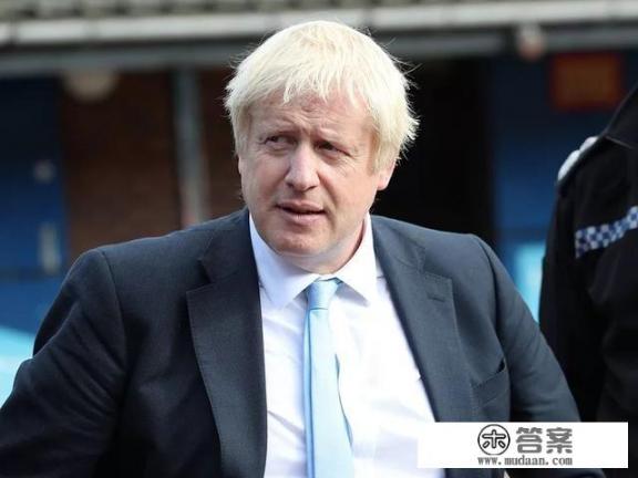 英国首相邋里邋遢，步行或骑车上班，难道不怕有危险吗