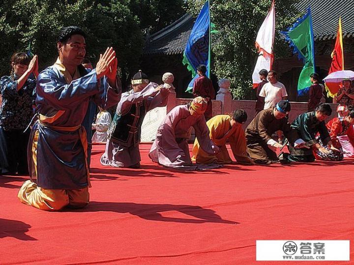 爷爷去世第一年，作为孙子，在外面打工回去应该带什么