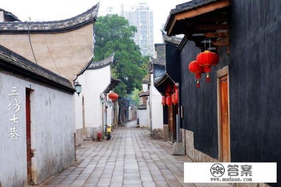 福建的厦门、福州和泉州，旅游方面有什么好玩的_福建福州和福建厦门，哪座城市更适合宜居