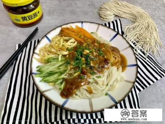 黄豆酱最经典6种吃法_黄豆酱的7种吃法