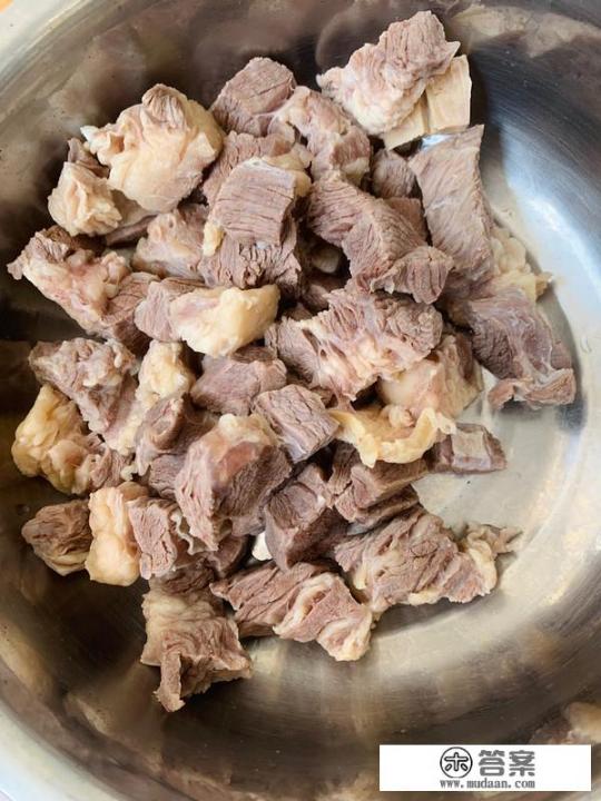 牛肉炖豆腐家常做法_牛肉炖豆腐的家常做法