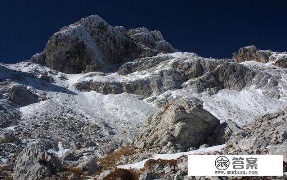 黑山是个怎样的国家_锦州黑山旅游