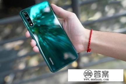 华为nova5i pro是5g手机吗