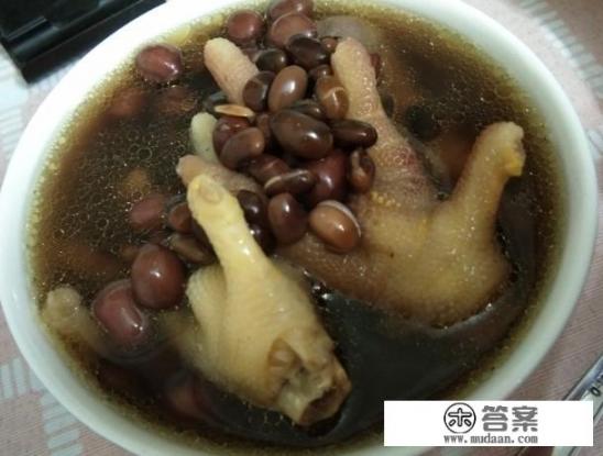 黑豆鸡脚汤怎么做好吃