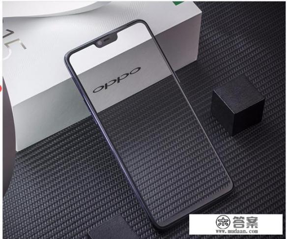 OPPO r15作为中端机来说3000元是不是有点贵了