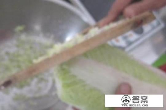 小白菜鸡蛋饺子馅的做法