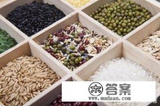 乌头炖猪脚好吃吗？