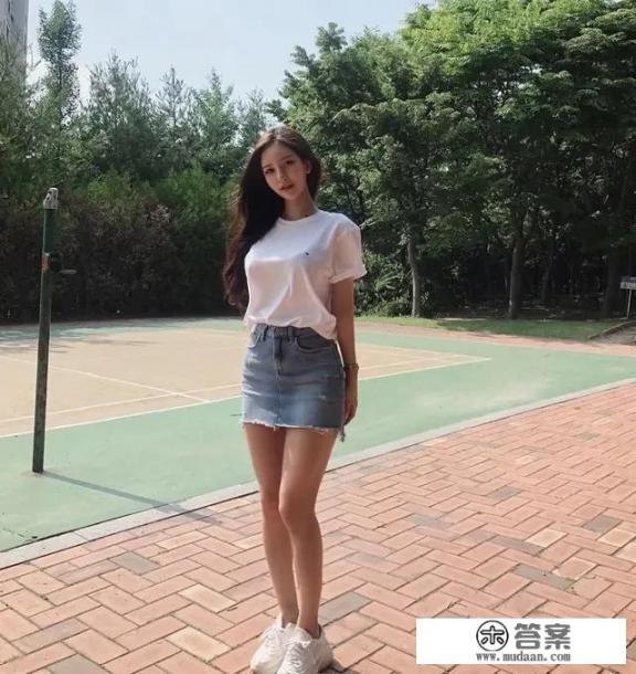 我偶遇暗恋了六年的女神，她已离婚还是那么美，我可以追求她吗？