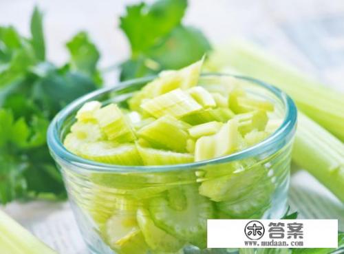 夏天吃什么蔬菜和水果最去火？