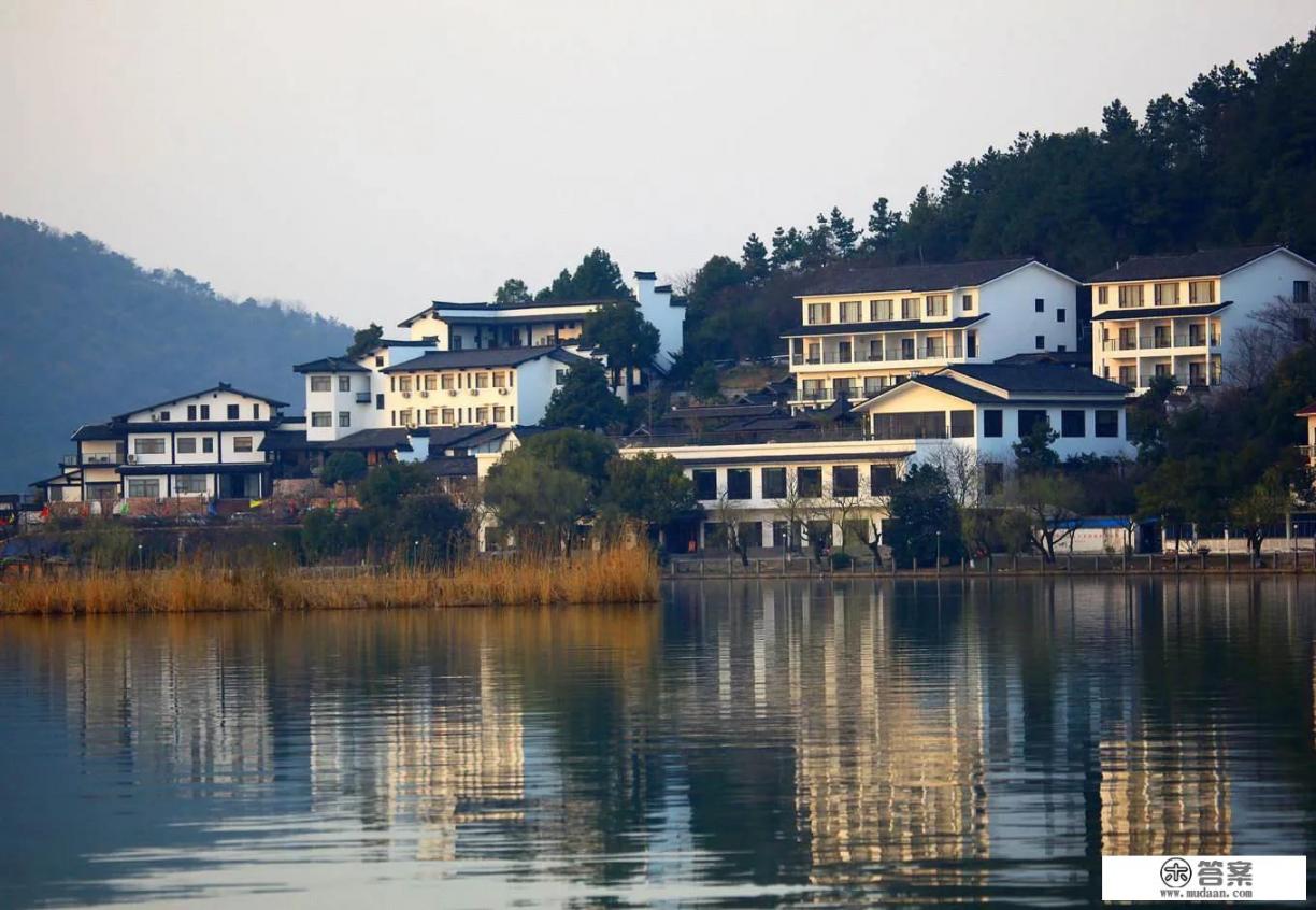 张秋人生活的时代背景？
