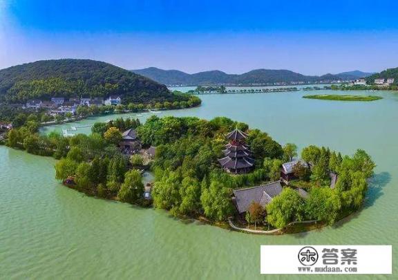 张秋人生活的时代背景？