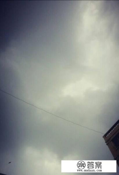 瓦片云与鱼鳞云区别？