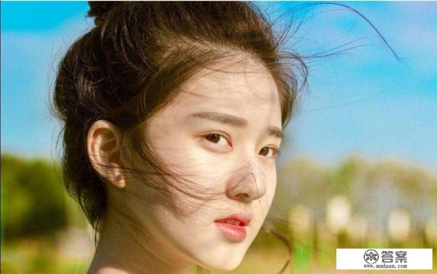 得不到的最痛歌词？