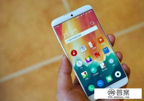 2000左右拍照最强手机排行？