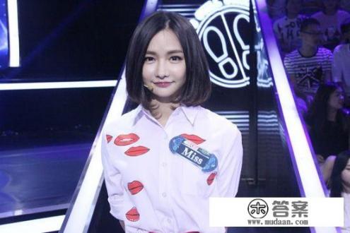 为什么英雄联盟第一“美女”转型“吃鸡”呢？