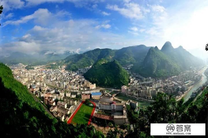 东兰的行政区划？