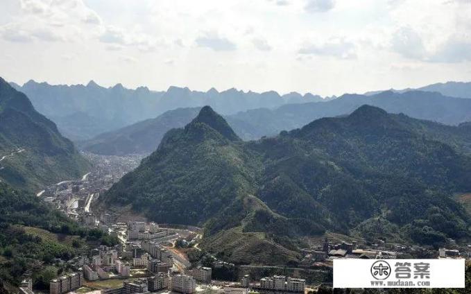 东兰的行政区划？