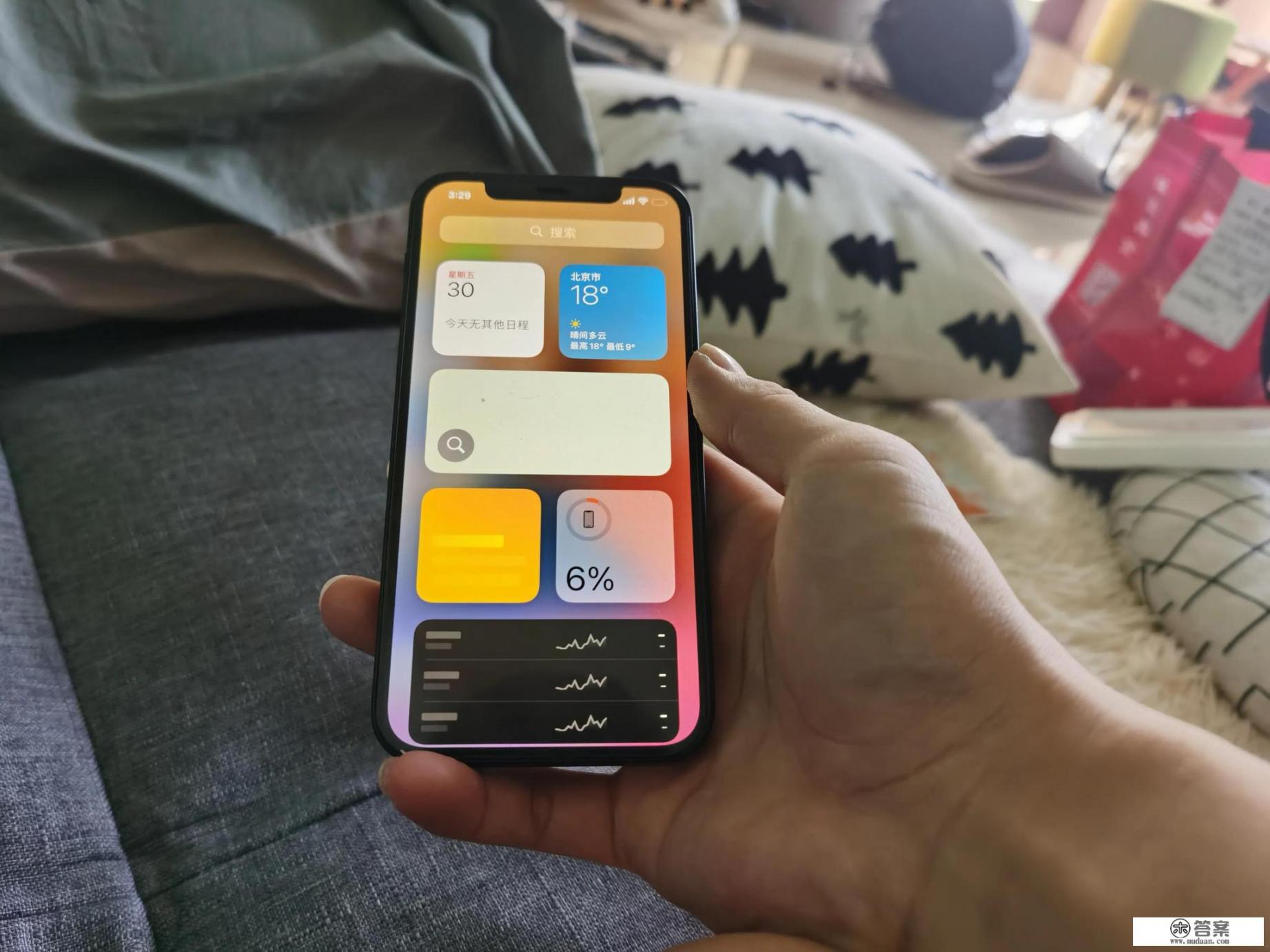 4000买苹果12美版划算吗？