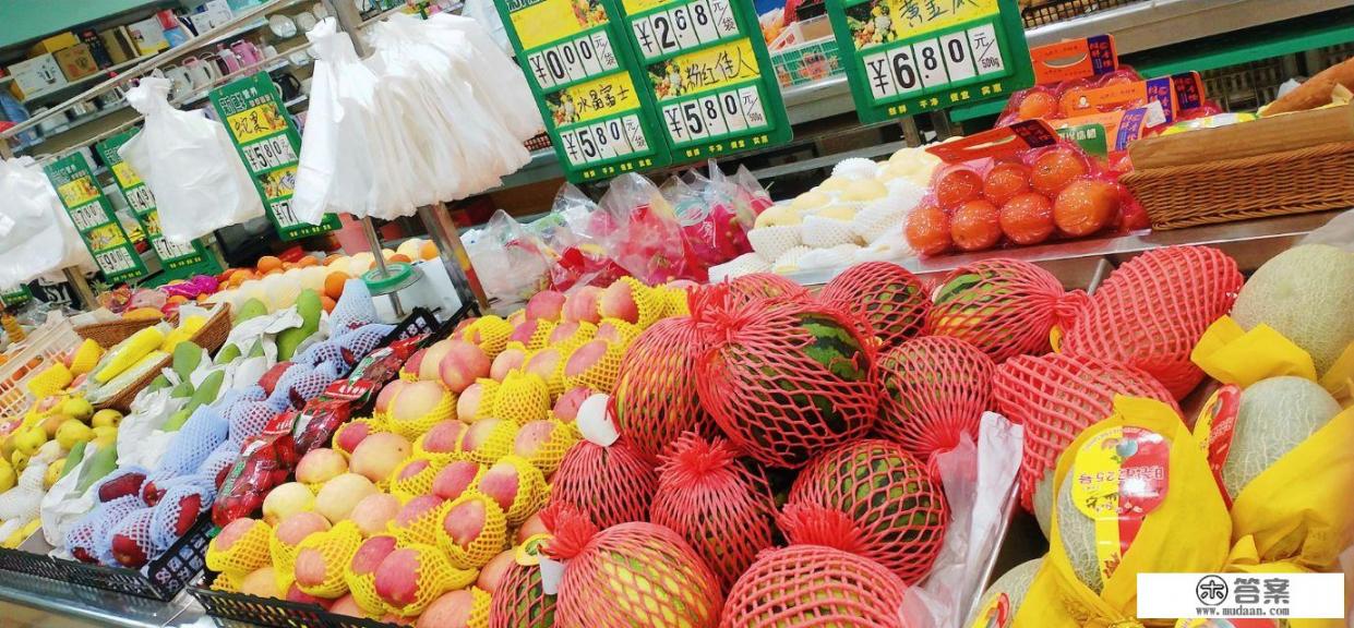 我打算开个超市,请问有没有免费给我铺货的供应商?该怎么办? 我打算开个超市,请问有没有免费给我铺货的供应商?该怎么办?