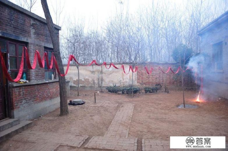 农村大年初一早上放过的鞭炮碎片，当天不能扫掉，你知道是为什么吗？