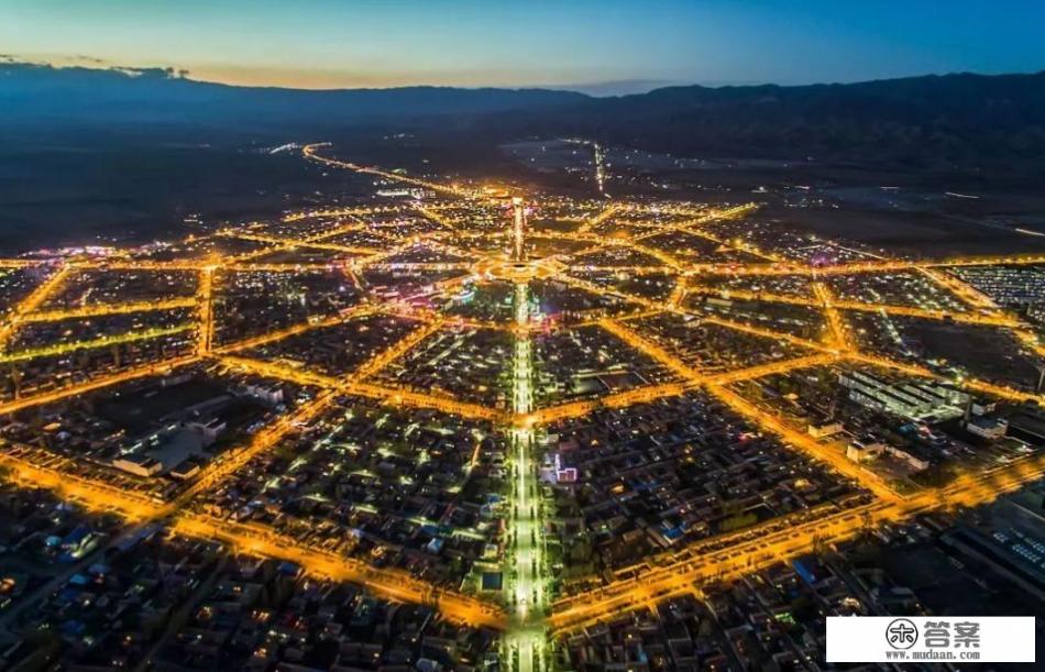 新疆特克斯城，没有红绿灯，却从不堵车，这是为什么？