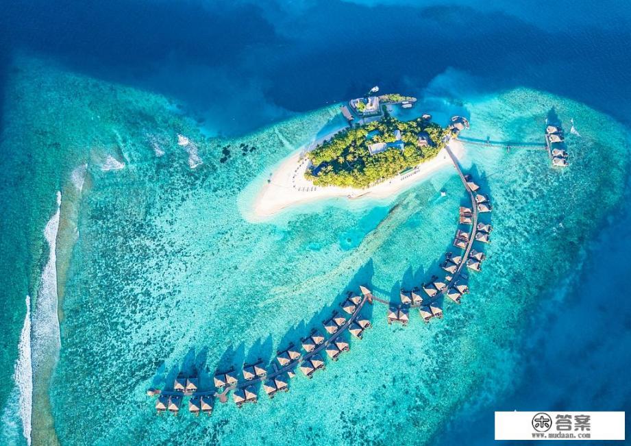 想去马尔代夫自由行，有哪些岛屿推荐，该怎么制定攻略？