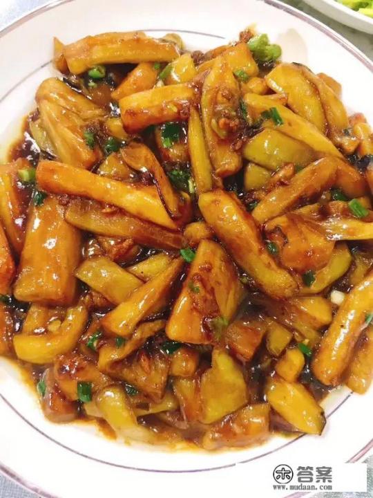 王刚油焖茄子的做法？
