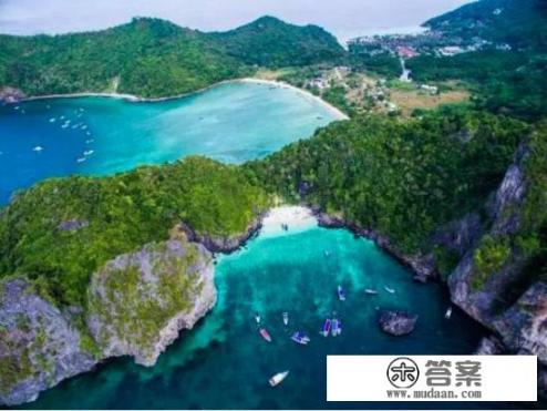 西岸在以色列哪里？