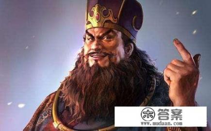 FC上有个打斗游戏过关的有三个人选择其中有个肥的叫什麽名字？