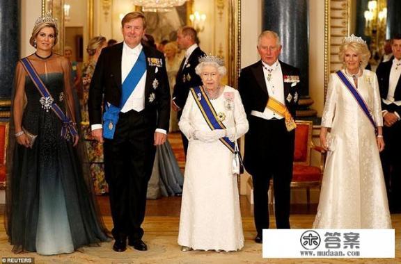 100 荷兰国王节的历史由来？