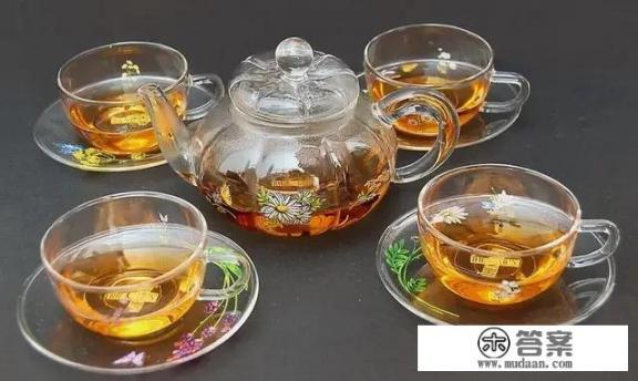 红茶好还是绿茶好?