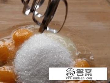 电饭锅怎么做蛋糕？