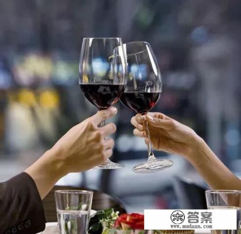 喝酒为啥会上头？上头的都是假酒吗？