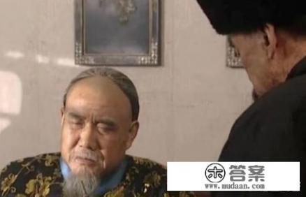 《雍正王朝》里佟国维与张廷玉的为臣之道就职场表现来说，谁更江湖老辣？