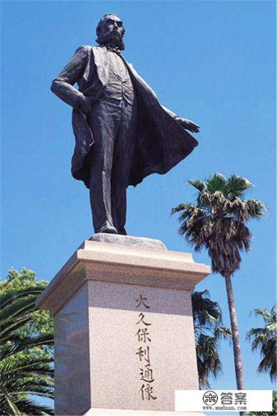 同样都是东方的俾斯麦,大久保利通和伊藤博文谁的政治手段谁更厉害? 同样都是东方的俾斯麦,大久保利通和伊藤博文谁的政治手段谁更厉害?