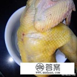 猪肚鸡煲汤用什么药材？