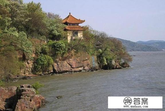 鼋头渚的由来和典故是什么? 鼋头渚的由来和典故是什么?